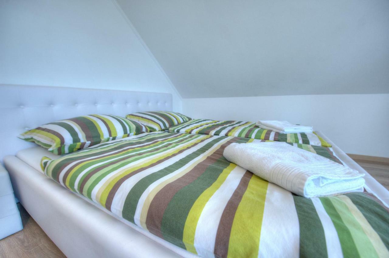 Fonyód Hilltop Apartments מראה חיצוני תמונה