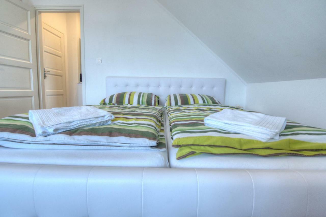 Fonyód Hilltop Apartments מראה חיצוני תמונה